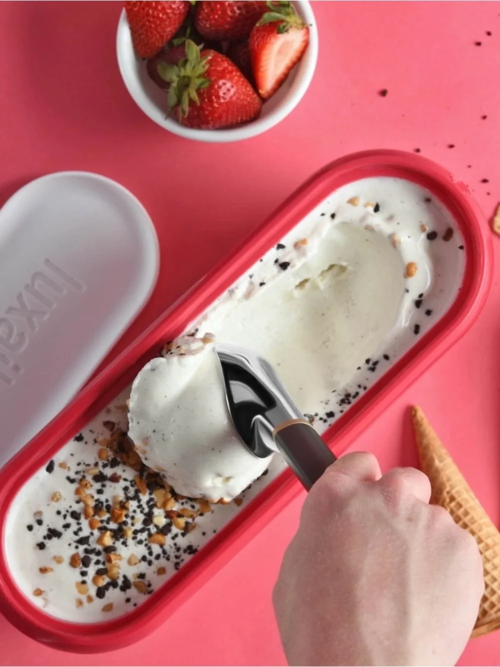 Ice Cream Container Holds 1.5 Quarts EUC